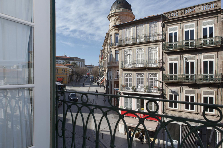 Room 4, Cl Rigos 2A in Porto, Porto