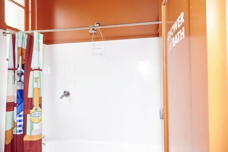 Bathroom 26