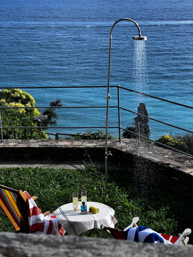 Beach, Casa Pernice, Genova