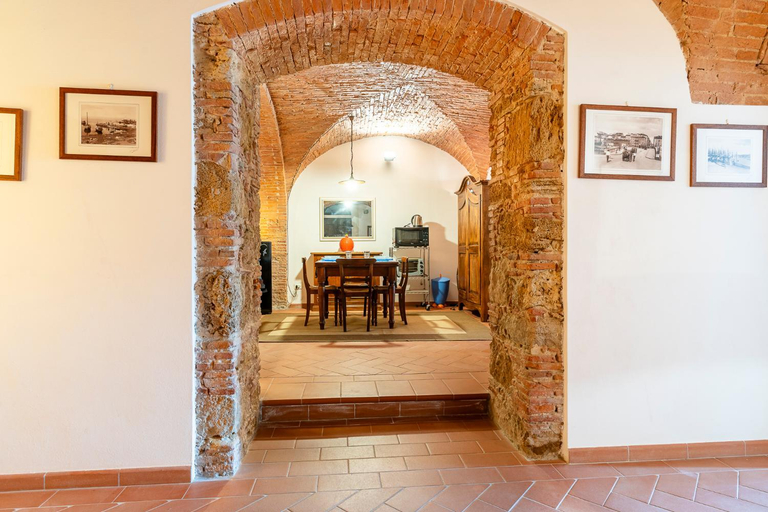 Others 3, Livorno Central and Stylish Apartment, Livorno