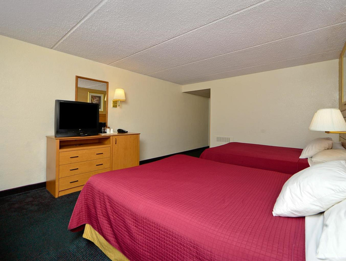 Bedroom 3, Americas Best Value Inn & Suites St. Cloud, Benton