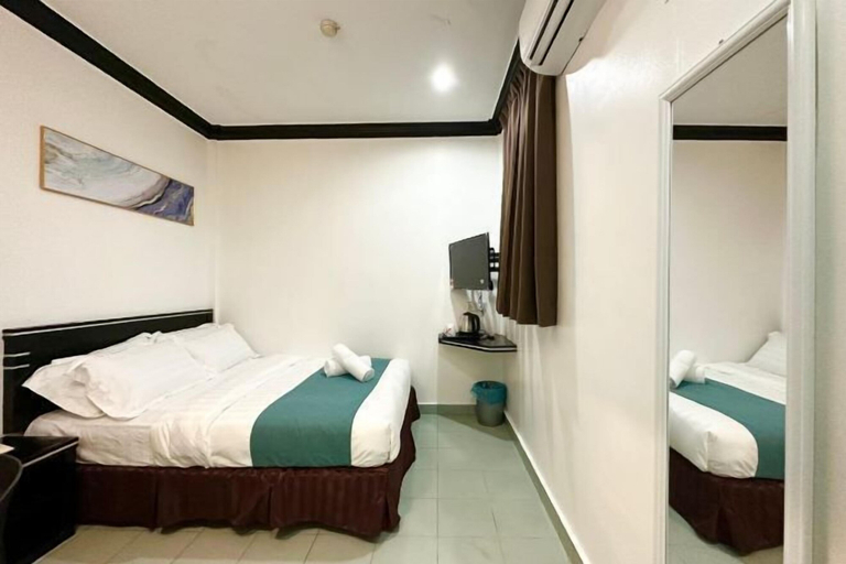 Bedroom 18