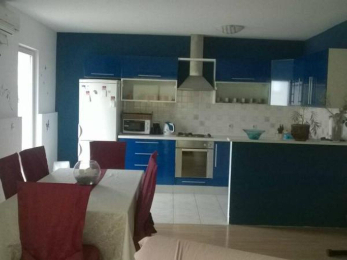 Dining 2, Apartment Roksy - Two-bedroom Apartment With Terrace and Sea View, Supetar