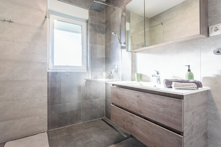 Bathroom 4, Luxury Modern Penthouse w Jacuzzi & Huge Terrace, Split