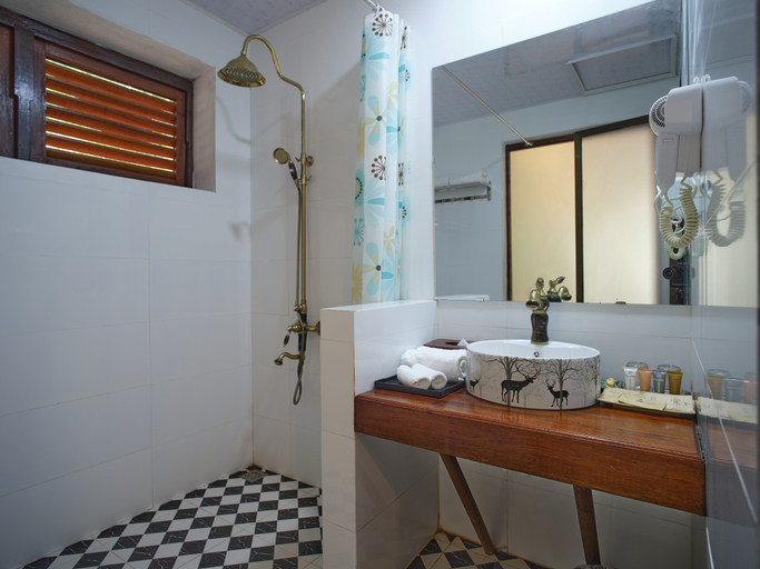 Bathroom 2