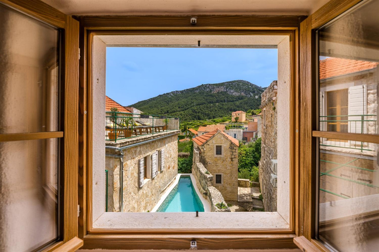 Others 4, Dvor Pitve Villas, Jelsa