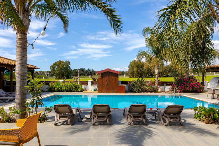 Sport & Beauty 1, Cape Greco Palm Trees Villa