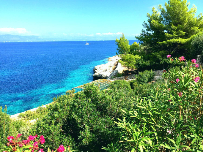 Others 5, Villa Dinos, Ionian Islands