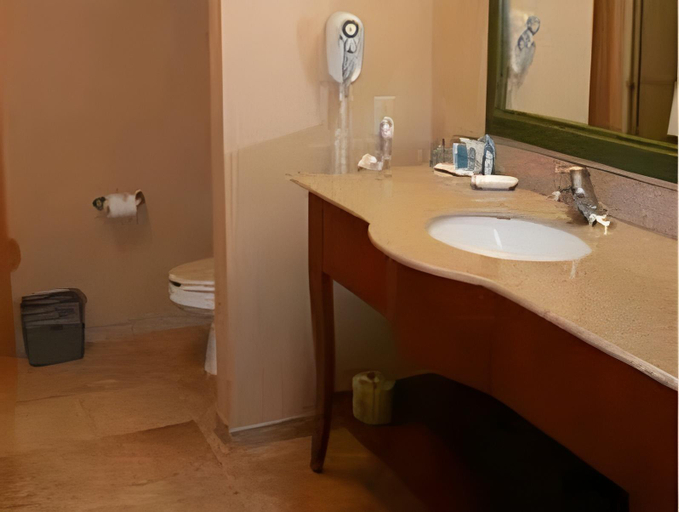 Bathroom 9