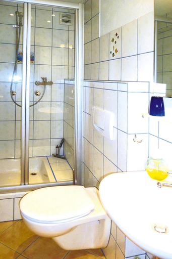 Bathroom 3, Apartment in Pfaffenberg near Ski Slopes, Lörrach