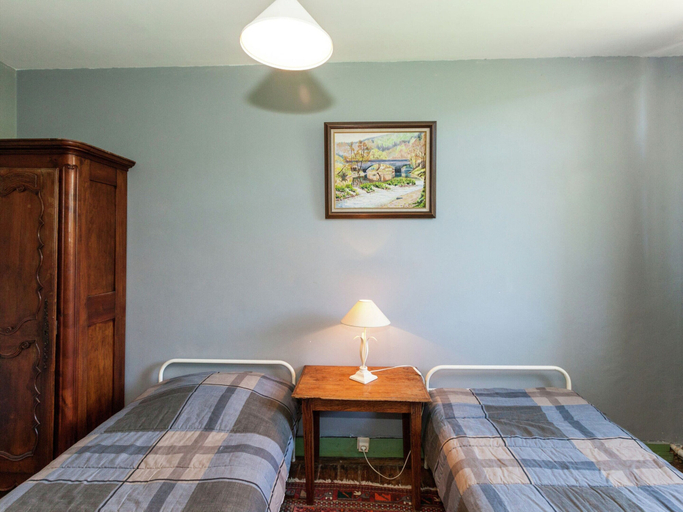 Bedroom 3, Spacious Holiday Home With Garden, Liège
