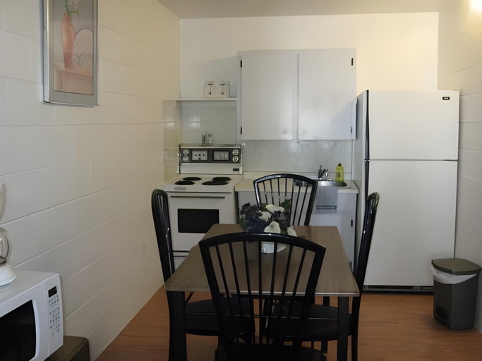 Dining Room 6