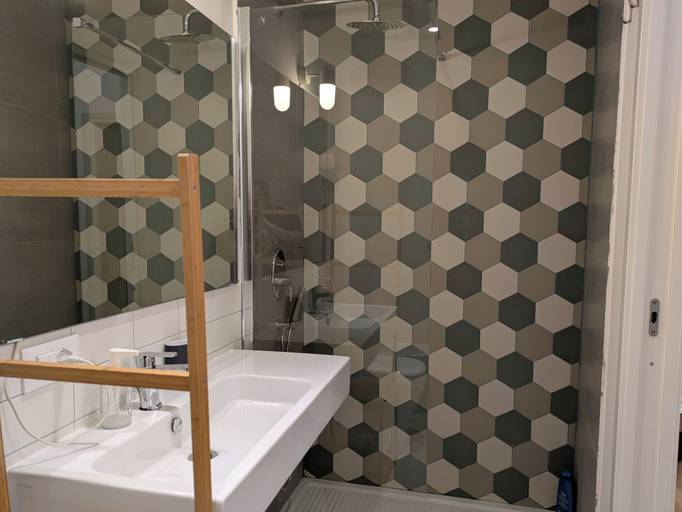 Bathroom 4, BnB del Parlamento, Palermo