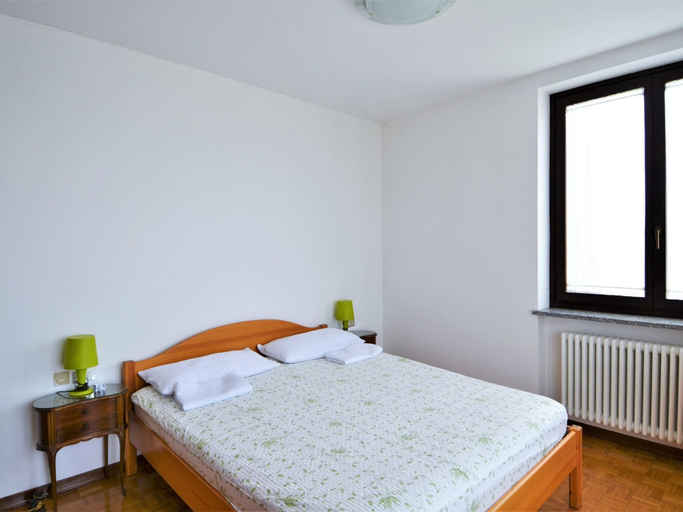 Room 3, Belvilla by OYO Del03/1, Varese