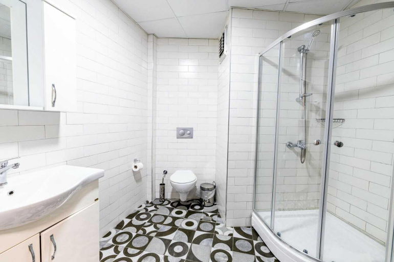 Bathroom 5, The Royal Luxury Hotel, Bakırköy