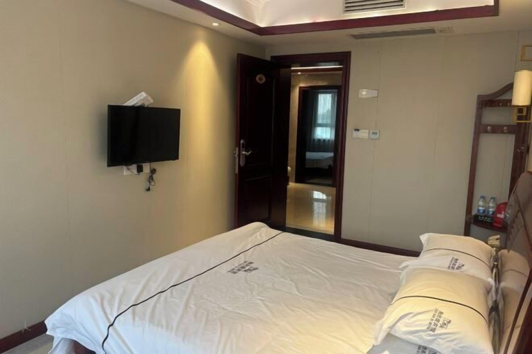 Bedroom 10