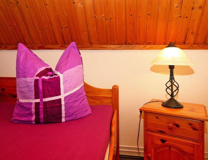 Room 4, Ferienwohnung mit Balkon am Bodstedter Bodden, Vorpommern-Rügen