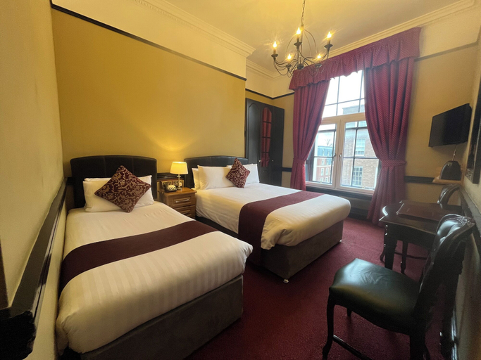 Bedroom 4, Russell Court Hotel, Dublin