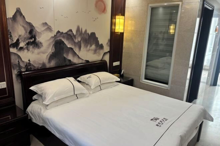 Bedroom 14