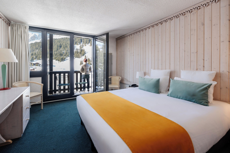 Bedroom 3, Lake Hôtel Courchevel 1850, Savoie