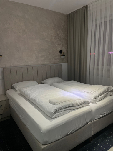 Bedroom 2, Gastpark Hotel, Pfaffenhofen an der Ilm