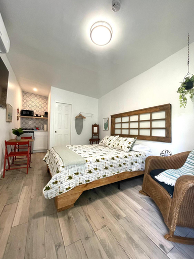 3, Studio close to Everything, Miami-Dade