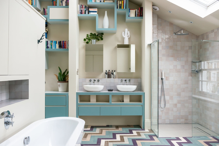 Bathroom 4, Fantastic 4 Bed House in Iconic Camden, London