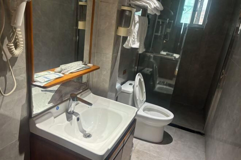 Bathroom 13