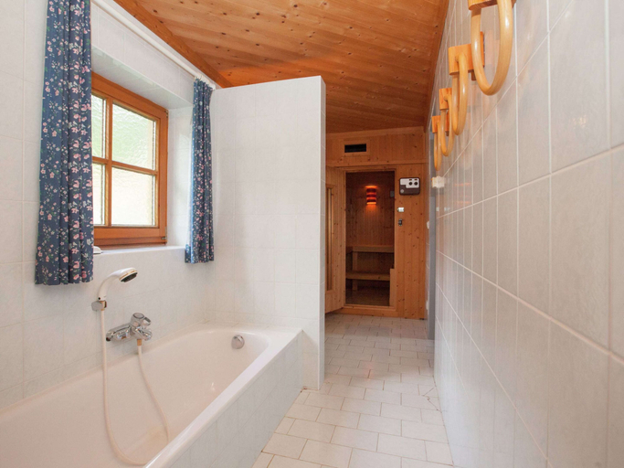 Bathroom 3, Boutique Chalet in Maria Alm near Hochkönig, Zell am See