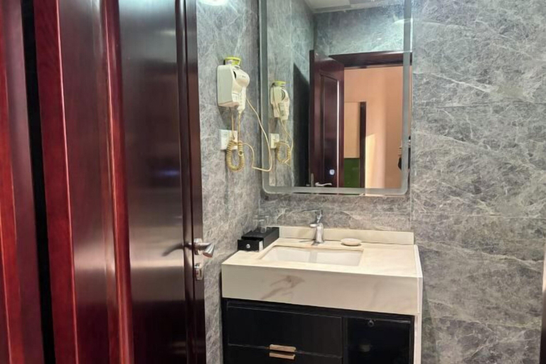 Bathroom 12