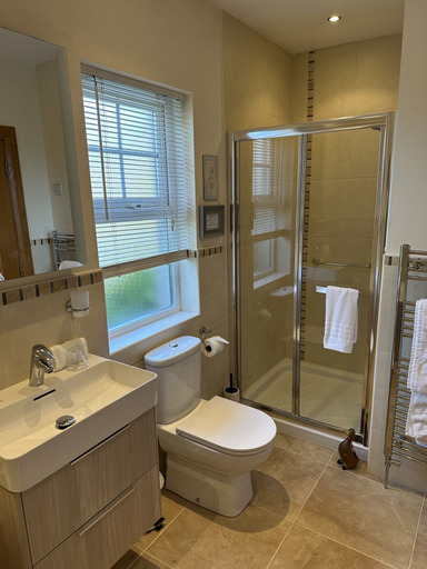 Bathroom 4, Crowfield House, Causeway Coast and Glens