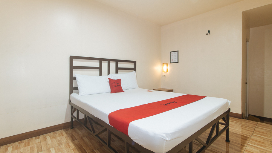 Bedroom 4, Reddoorz @ Elegance Guest House near NAIA T3, Pasay City
