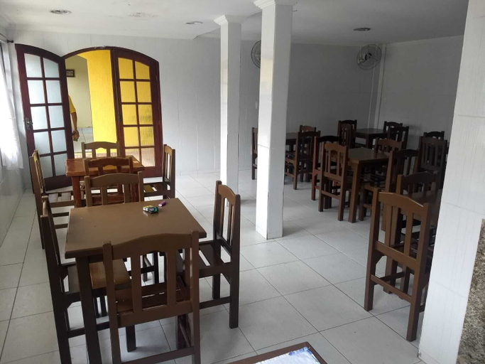 Food & Drinks 5, Hospedagem Central - Aluguel Economico, Cabo Frio
