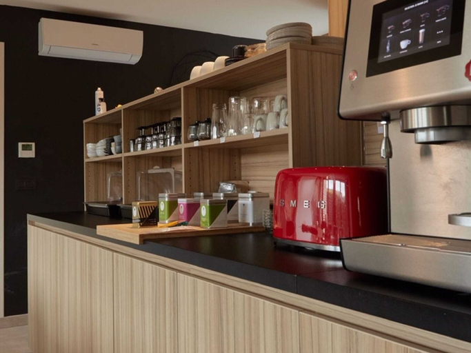 Private kitchen 4, Holiday Home in Vlijtingen With Sauna, Limburg
