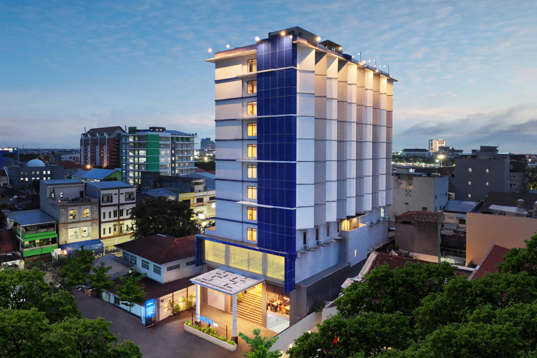 Aston Inn Pantai Losari Makassar, Makassar