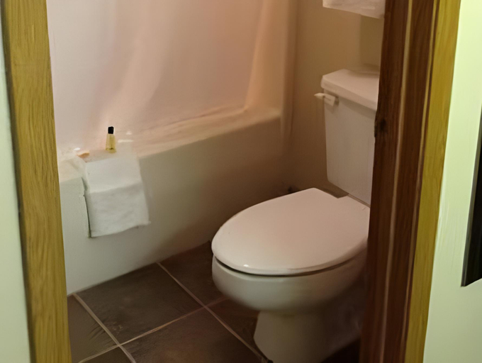 Bathroom 11