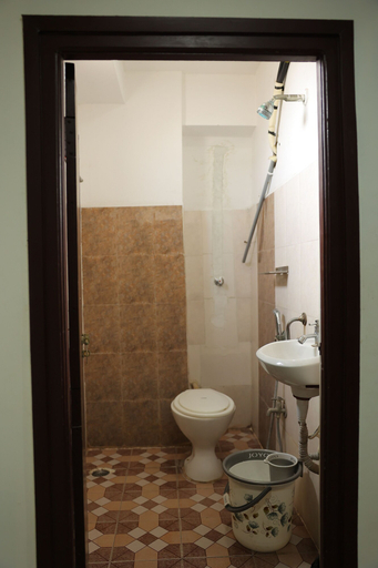 Bathroom, Hotel Mango Leaves, Ranga Reddy