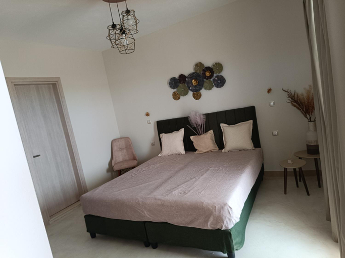 3, VAYAL SKYROS, Central Greece