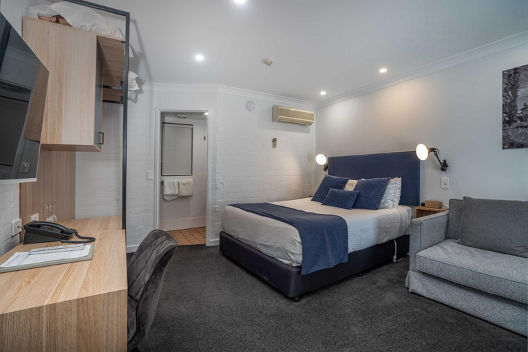 Bedroom 9