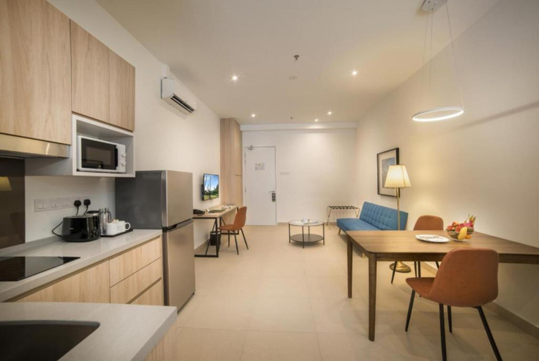 Others 5, The Signature Serviced Suites Puchong, Puchong