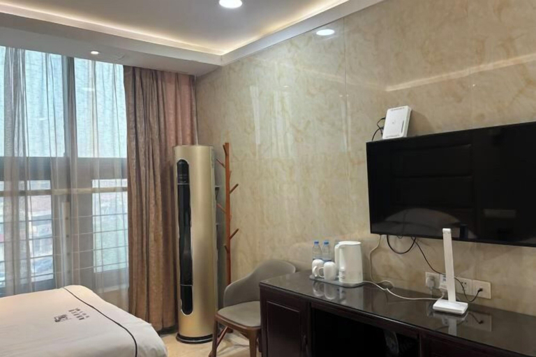 Bedroom 12