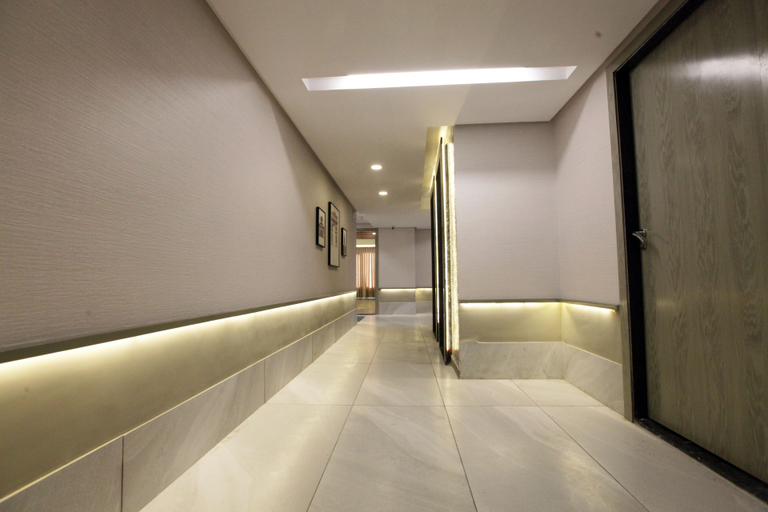 Public Area 3, Humming Bird Hotel & Banquet, Anand