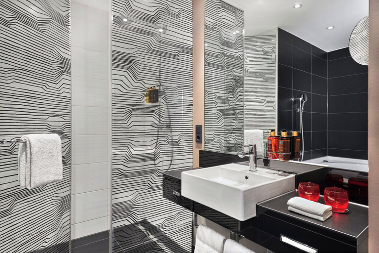 Bathroom 5, LEGERE HOTEL Tuttlingen, Tuttlingen