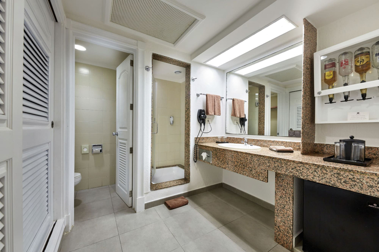 Bathroom 5, Hotel Riu Yucatan - All Inclusive, Cozumel