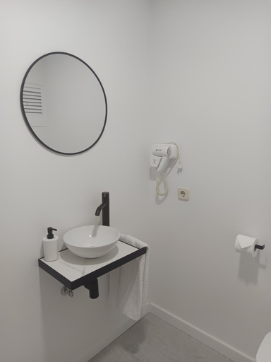 Bathroom 2, Tropical Nights 2 Apartamento cerca de la playa, Baleares