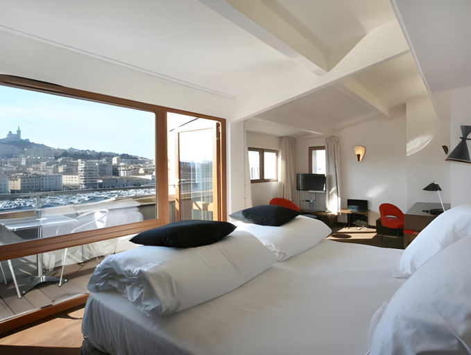 Bedroom 10
