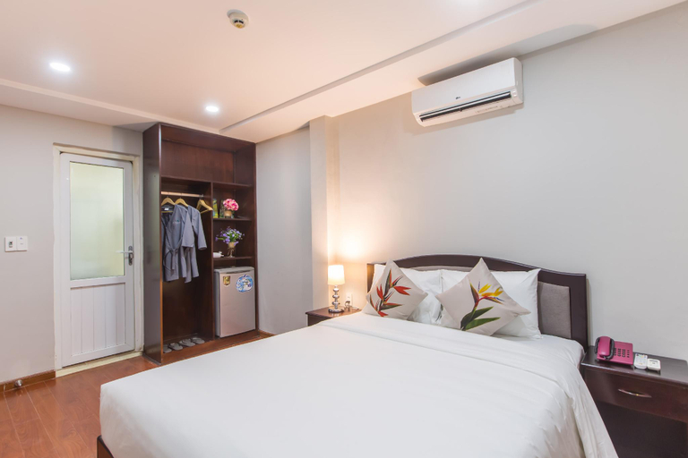Bedroom 3, Binh Duong Resident Hotel, Năm Căn