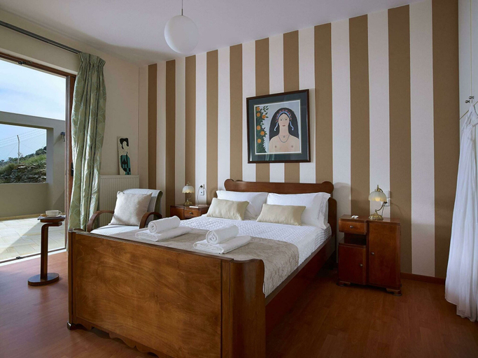 Room 3, Luxury Villa With Heated Pool 700m to the Beach, Crete