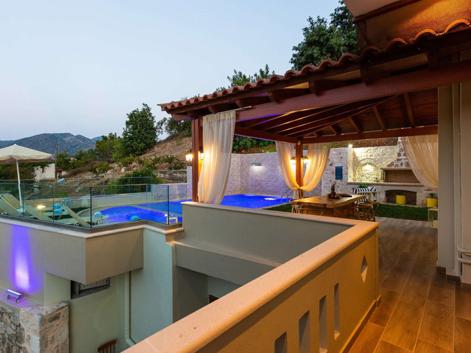 Food & Drinks, Villa in Crete With Private Pool & Beaches Nearby, Crete