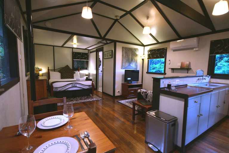 Dining Room 16